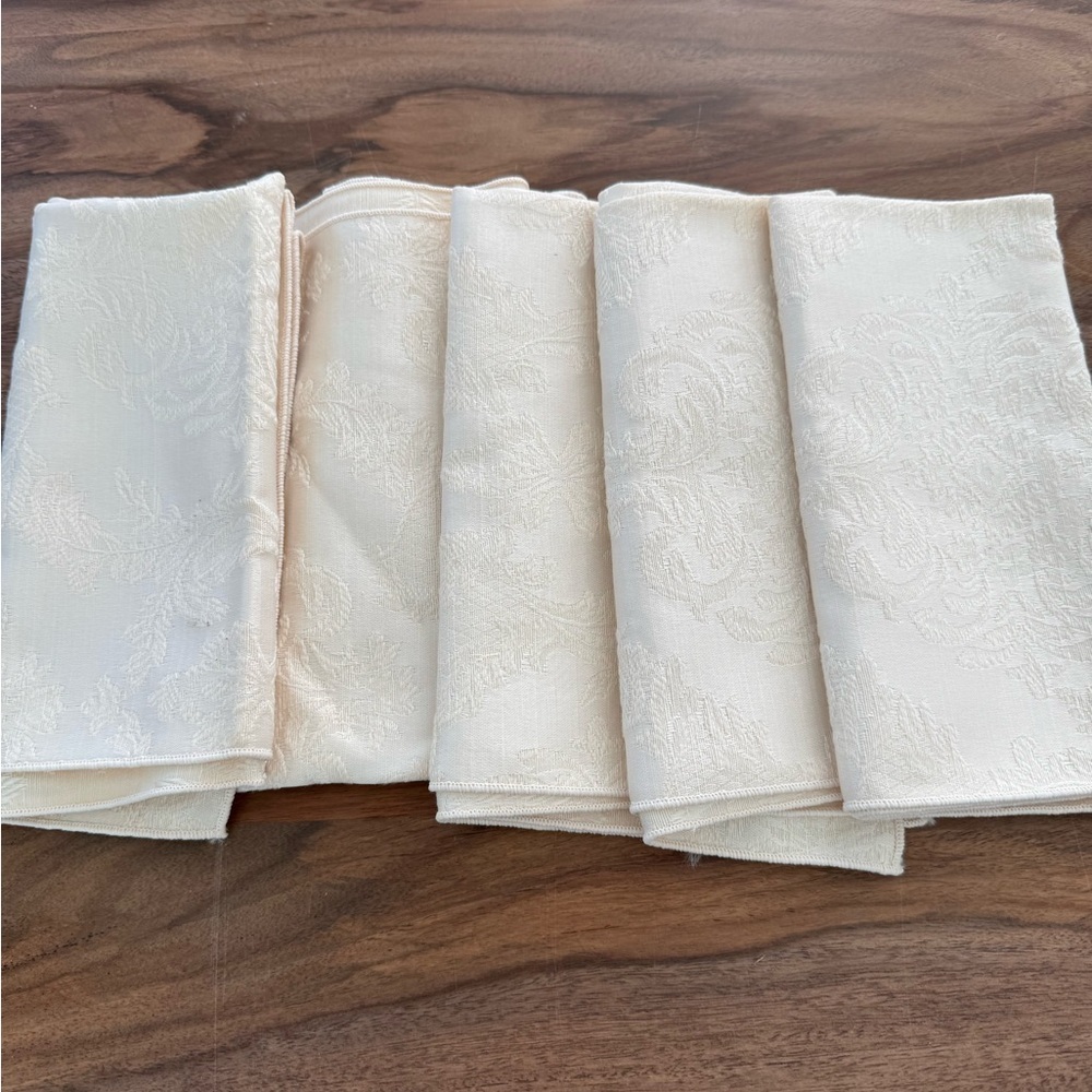 Linen Napkins Set of 5 light ivory fancy dinner dining home decor Victorian